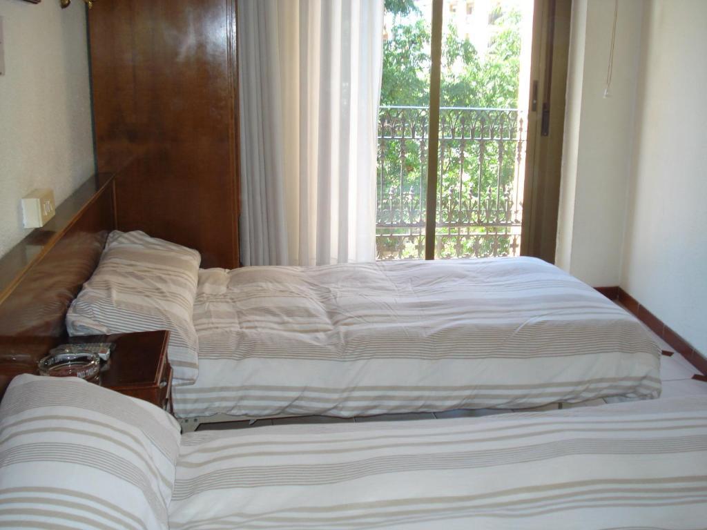 Hostel Central Zaragoza Room photo