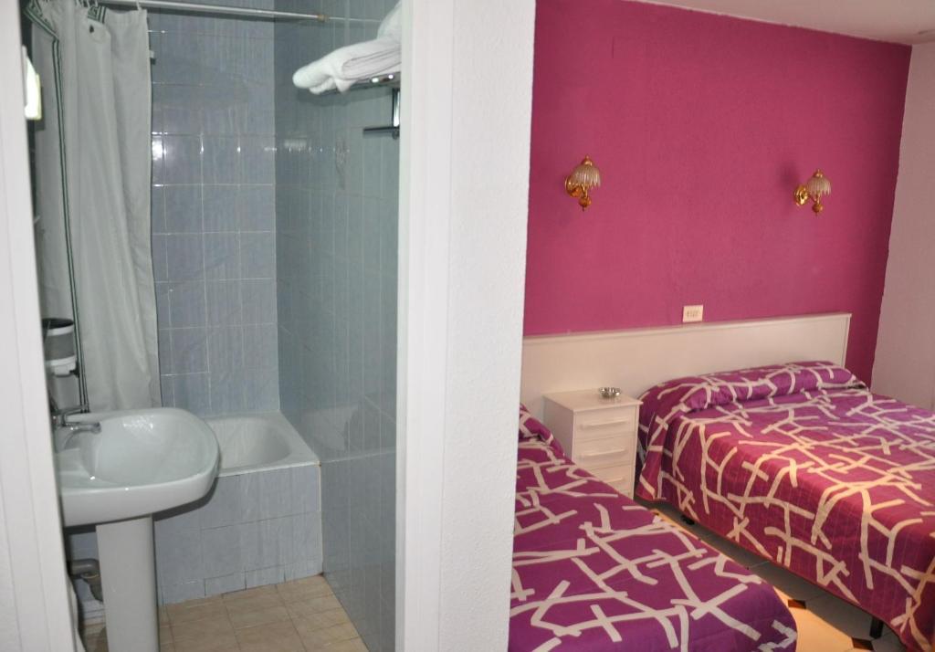 Hostel Central Zaragoza Room photo